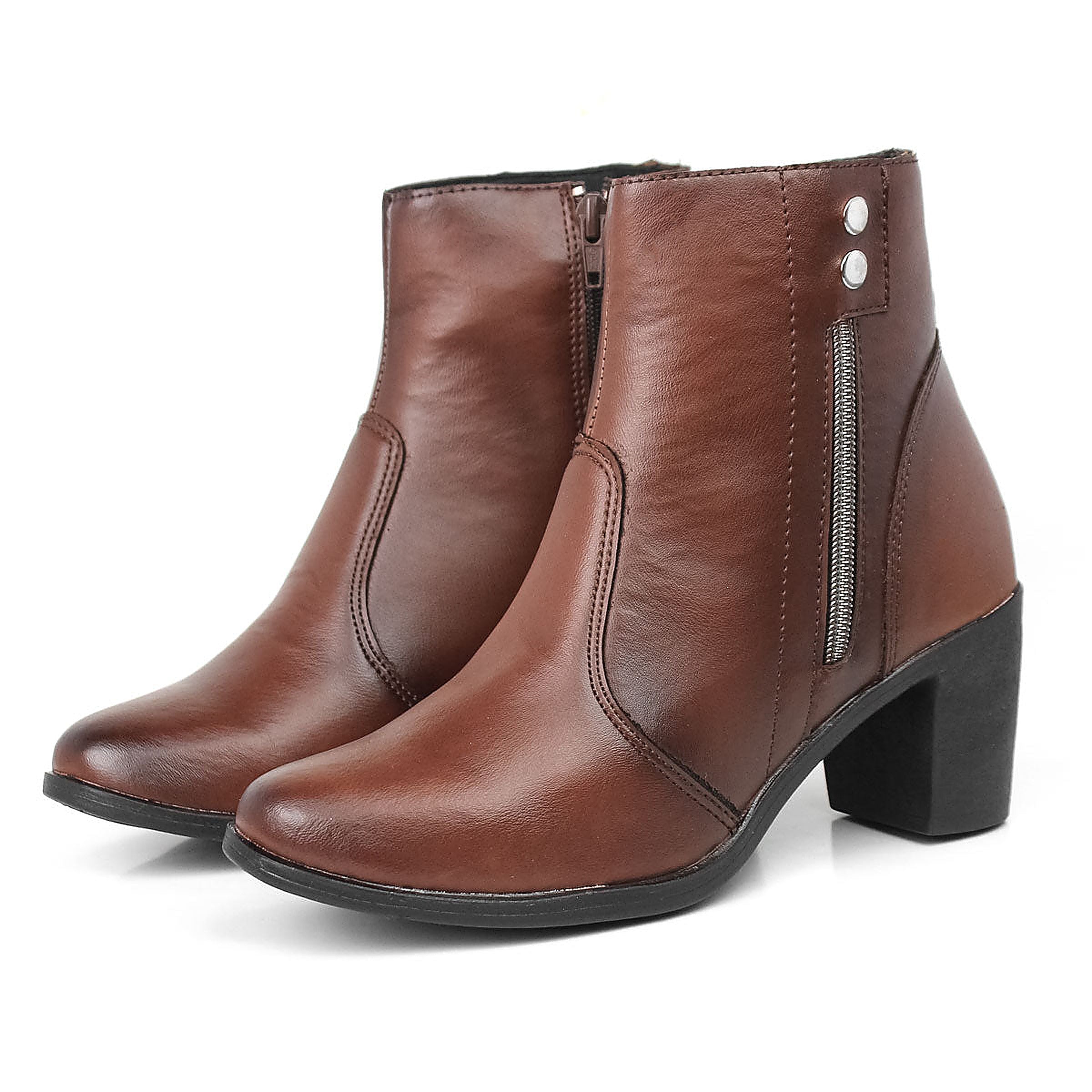 Bota Feminina Cano Médio — Marrom — vista frontal